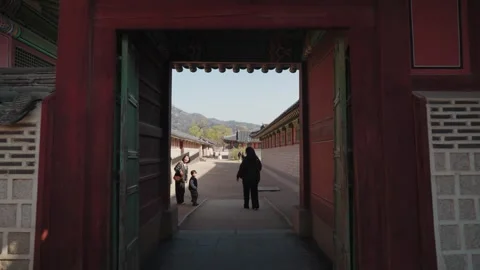 Framed View Through Palace Gate Gyeongbokgung Seoul Korean Architecture Video stock 333873083