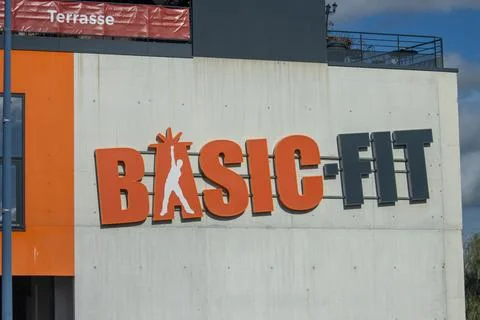 France, 08 September 2024 : Basic-Fit Gym Sign on Modern Building Exterior Wa Stock Photos