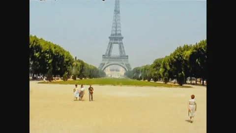 France 1976, View of Eiffel Tower 動画素材 147361039
