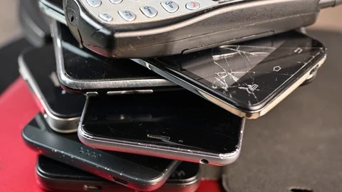 France-April 24, 2019, outdated models of mobile phones and smartphones  库存影片 106925510