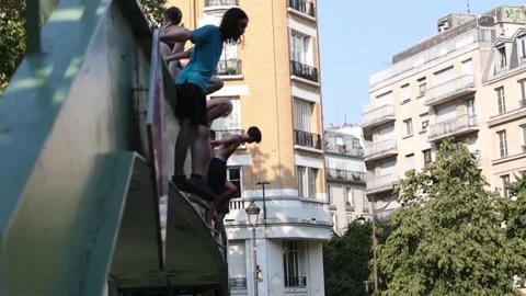 France faces the fourth heatwave of the summer, París, FR - 29 Jul 2026 Stock Footage 340852195