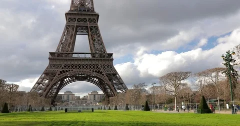 France Paris Eiffel Tower wrought iron lattice tower on the Champ de Mars Видео 87947650