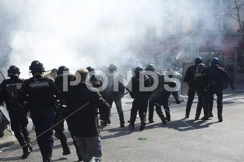 FRANCE - PARIS - PROTEST - LABOUR LAW Stock Photos