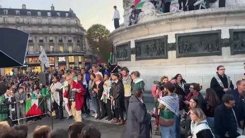 France: Pro-Palestine protest in Paris marks 2nd year of Israel's Gaza at... Stock Footage 320801799