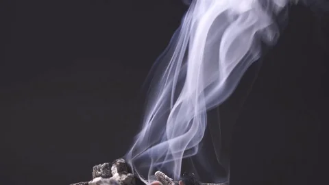 Frankincense smoke Vídeos de archivo 75880433