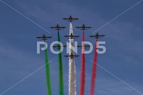 Frecce Tricolore, acrobatic air force patrol of the Italian air force Stock Photos
