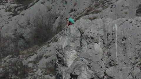 Free climbing Valley Video stock 36187763