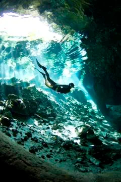 Freediver in cenote Stock Photos