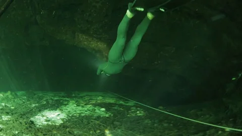 FREEDIVING TULUM Video stock 118377549