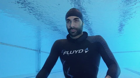 Freediving06 Stock Footage 126090003