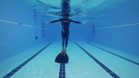 Freediving18 Stock Footage 126094045