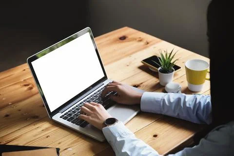 Freelance concept, woman using computers laptop on wooden desk blur backgro.. Foto stock