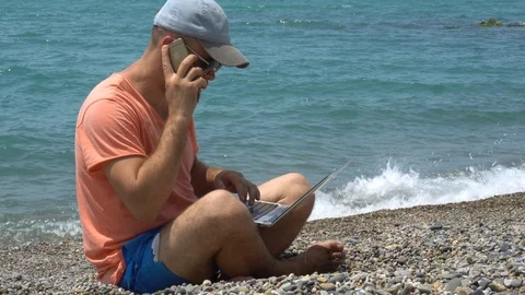 Freelance Stock Footage 109396010