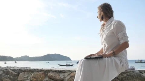 Freelance outdoor work concept Stock Footage 128809043