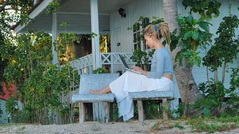 Freelance outdoor work concept Stock Footage 129301312