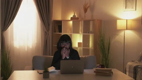 Freelancer anxiety project deadline scared woman Stock Footage 201512028