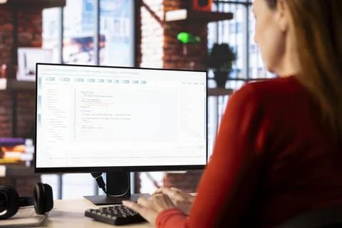 Freelancer uses virtual assistant via artificial intelligence for solutions Foto stock