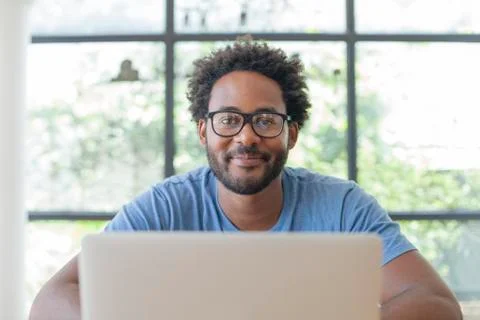 Freelancer Working At The Cafe Stock-Fotos