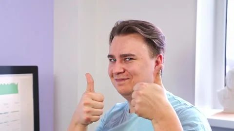 Freelancer working at home, no time for parenting gesture of encouragement class Stock Footage 280367696