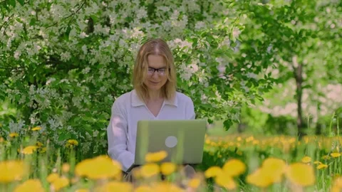 Freelancing, work outdoor concept. Video stock 297040433