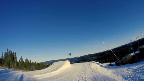 Freeski Bigjump 540 Video stock 100170662