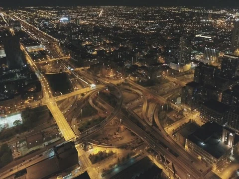 Freeway Maze At Night Chicago - Drone 4K 動画素材 77980201