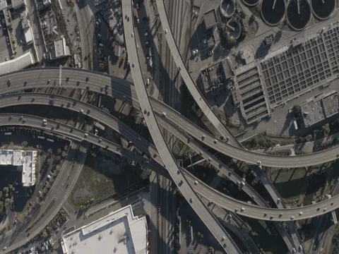 Freeway Maze - Overhead Drone Shot 4K 動画素材 74535242