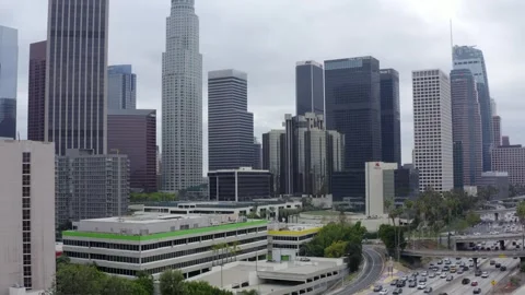 Freeway Through Downtown DTLA Cityscape Los Angeles California Drone Aerial View 스톡 동영상 335315774