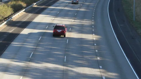 Freeway with traffic driving away Video stock 29611698