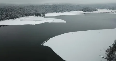 Freezing Lake 库存影片 129649694