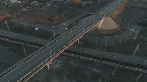 Freight train in motion Видео 86420313