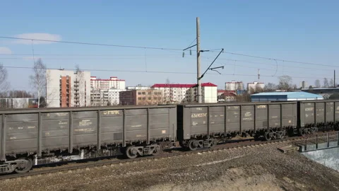 Freight train moving on rails top side view. Видео 152419218