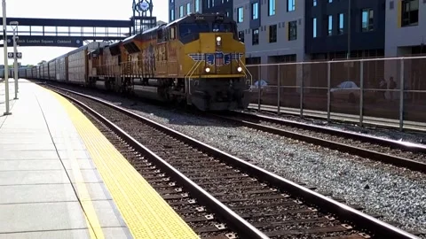 Freight Train Rolling Northbound In Downtown Oakland Video stock 149951950