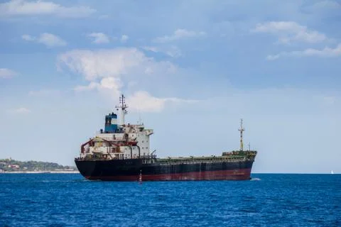Freighter ship in the sea Stock-Fotos