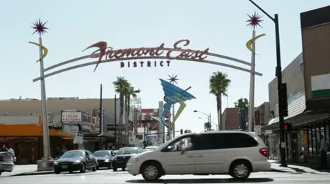 Fremont East district sign at intersection Vidéo 10901065