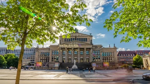 French Dome, Time-Lapse Sun Setting Behind Gendarmenmarkt Berlin 스톡 동영상 139023495