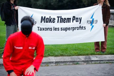 French environmental groups protest about 'big polluters' taxation in Paris, Fra Stock Photos