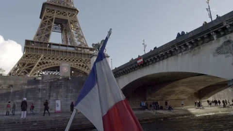 French flag with Eiffel tower background. 库存影片 255034304