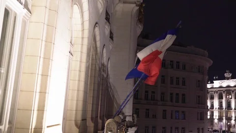 French Flag in Vienna at Night 库存影片 128790781