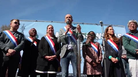 The French left protests in Paris ahead of pro-Le Pen rally, París, FR - 06 Apr  Stock Footage 306023014
