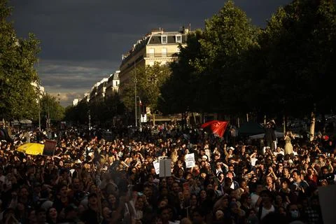 French people react after the legislative elections results, Paris, France - 07  Foto stock