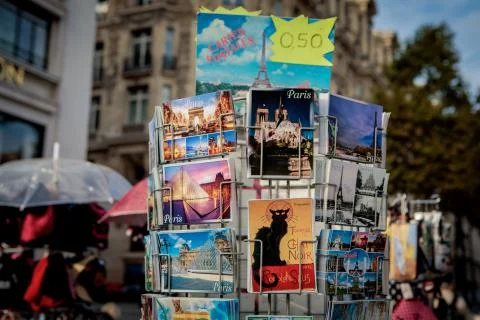 French postcards on racks Stockfoto's