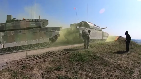 French Soldiers react to indirect fire and chemical attack - 2018 Video stock 95689894