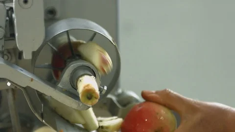 Fresh apples in dried fruit production line. Видео 83667708