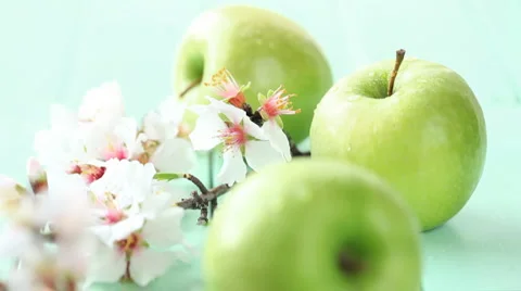 Fresh apples Stock Footage 5046981