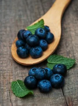 Fresh blueberries on a table Foto stock