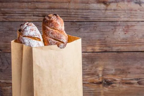 Fresh bread in a paper bag Stock-Fotos
