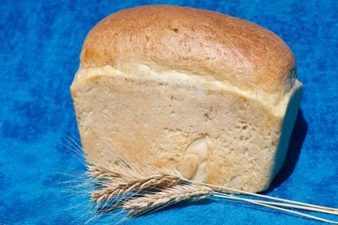 Fresh bread with three ears Stock-Fotos