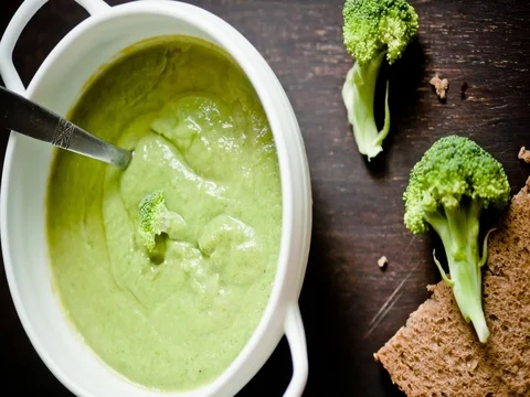 Fresh broccoli soup Stock Footage 71520986