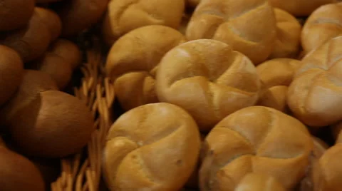 Fresh buns in a basket Video stock 59869865